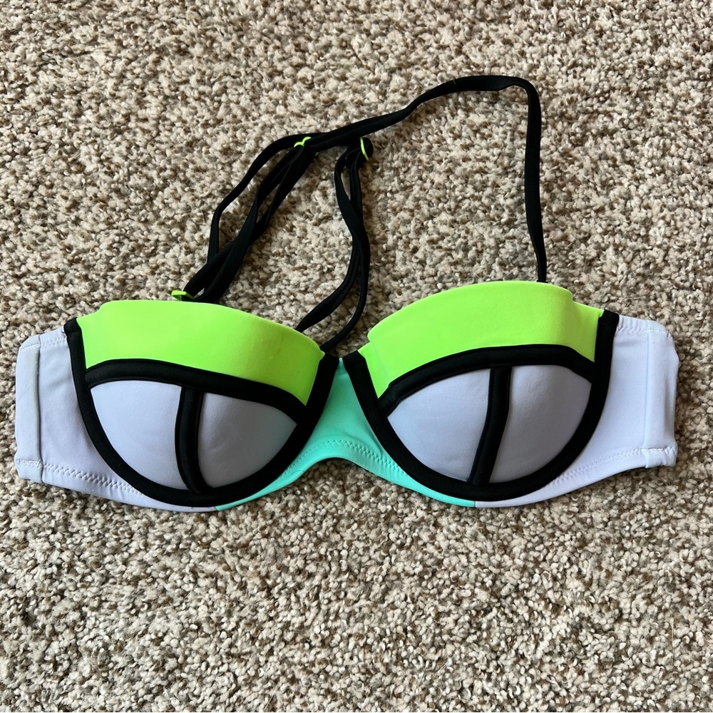 Victoria’s Secret Bathing Suit Top